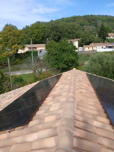 Pose de panneaux solaires - installateur de panneaux solaires  certifié RGE en Ardèche et Drôme - Alba La Romaine - Montélimar - Le teil