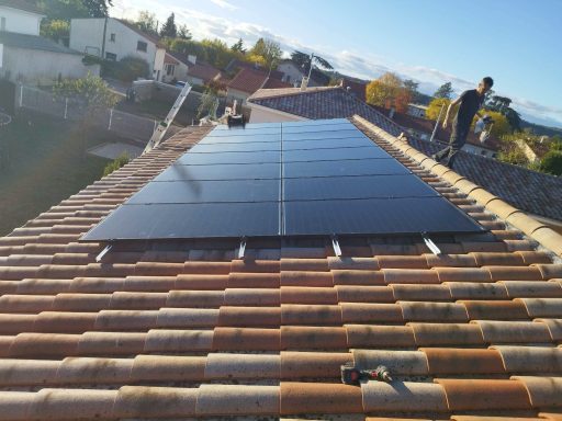 Pose de panneaux solaires - installateur de panneaux solaires  certifié RGE en Ardèche et Drôme - Alba La Romaine - Montélimar - Le teil