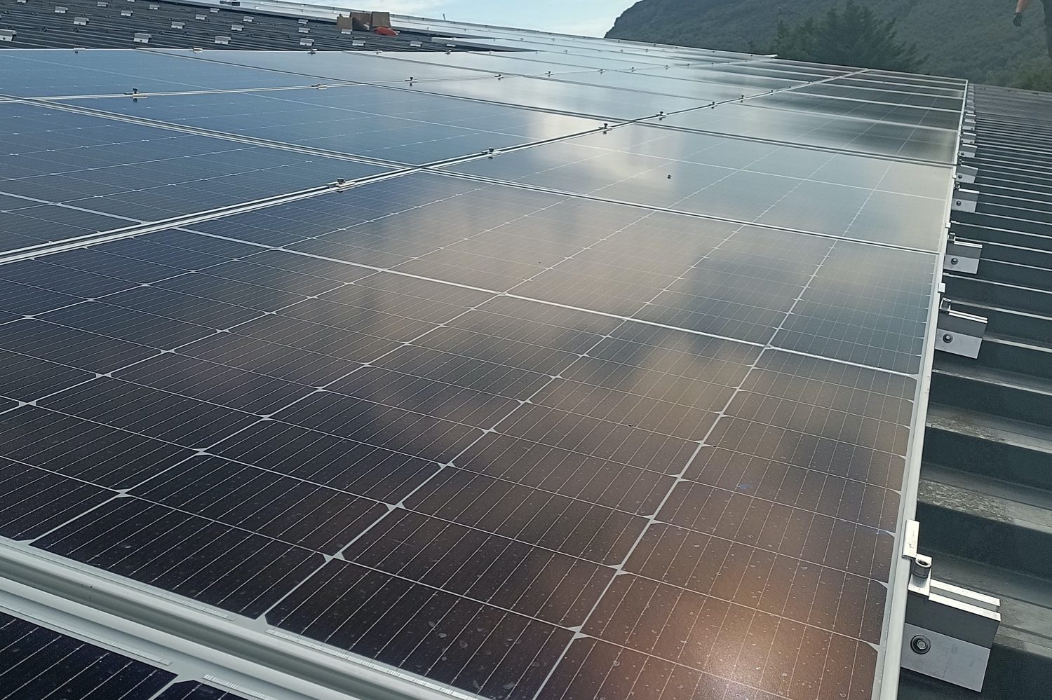 Pose de panneaux solaires - installateur de panneaux solaires  certifié RGE en Ardèche et Drôme - Alba La Romaine - Montélimar - Le teil